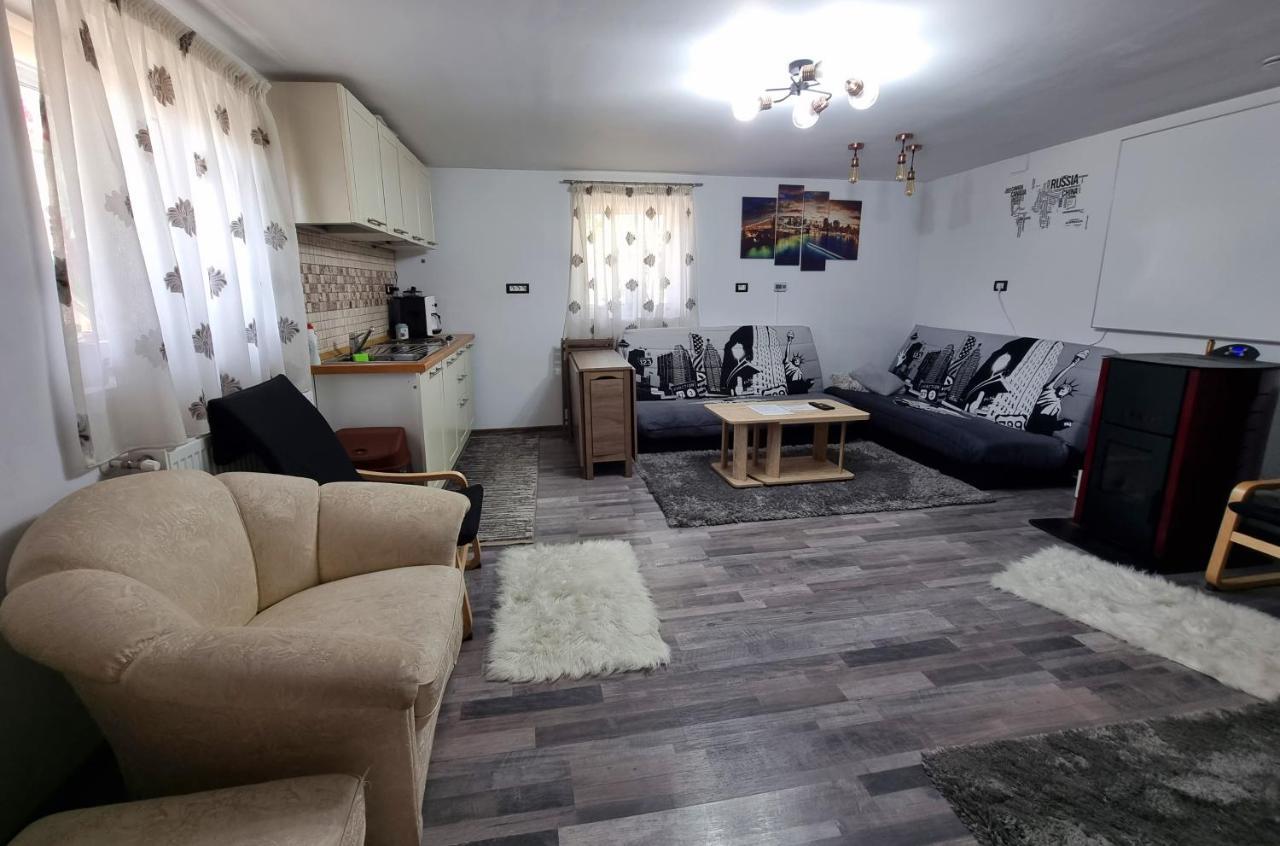 Poiana Teiului Casuta De Vacanta Poiana المظهر الخارجي الصورة